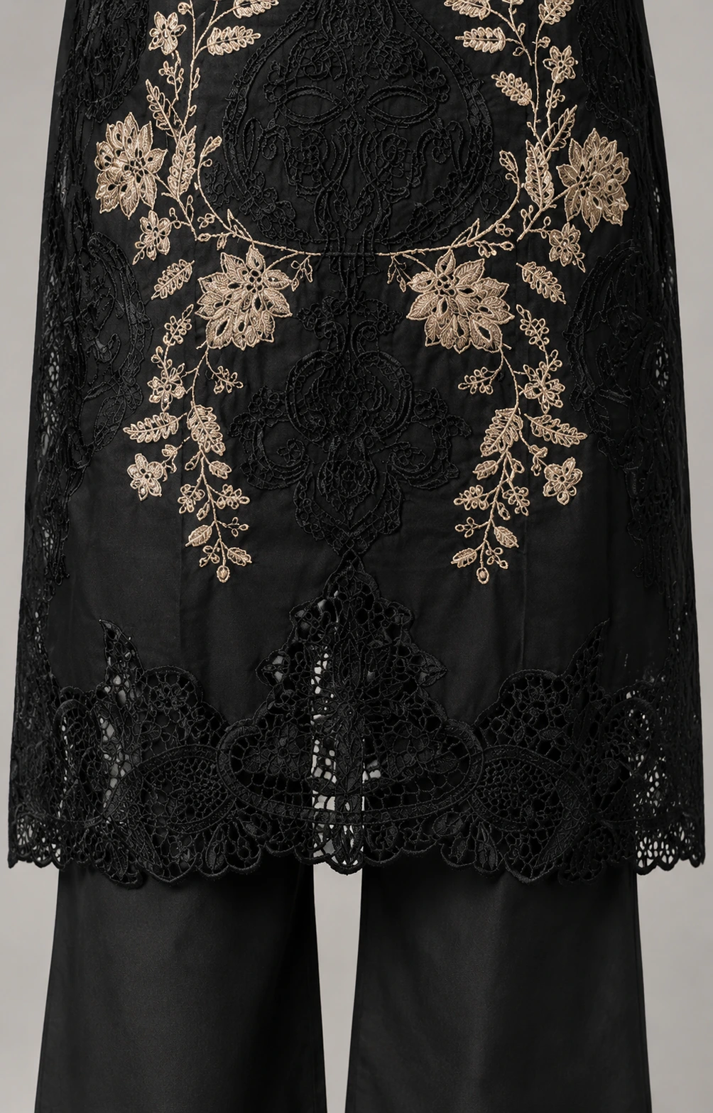 3 Piece - Embroidered cotton Suit Hover